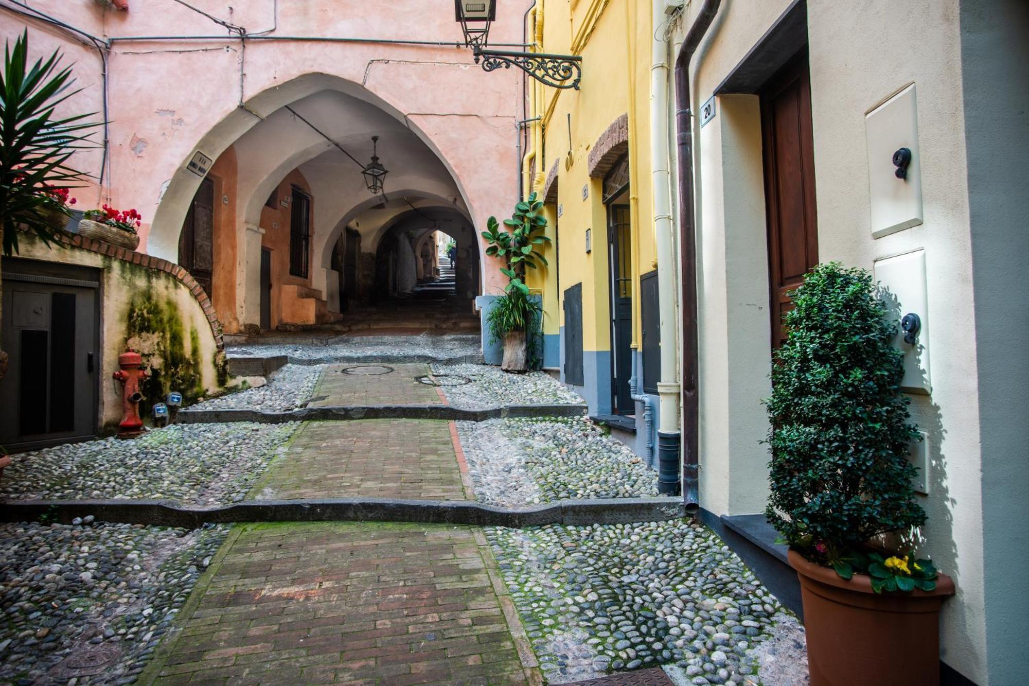 Casa Felice - Happy Rentals Санремо Экстерьер фото